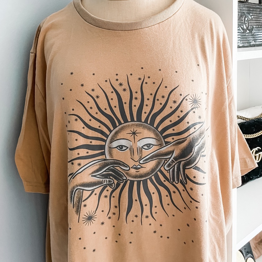 OVERSIZED SUMMER TEE 🌞